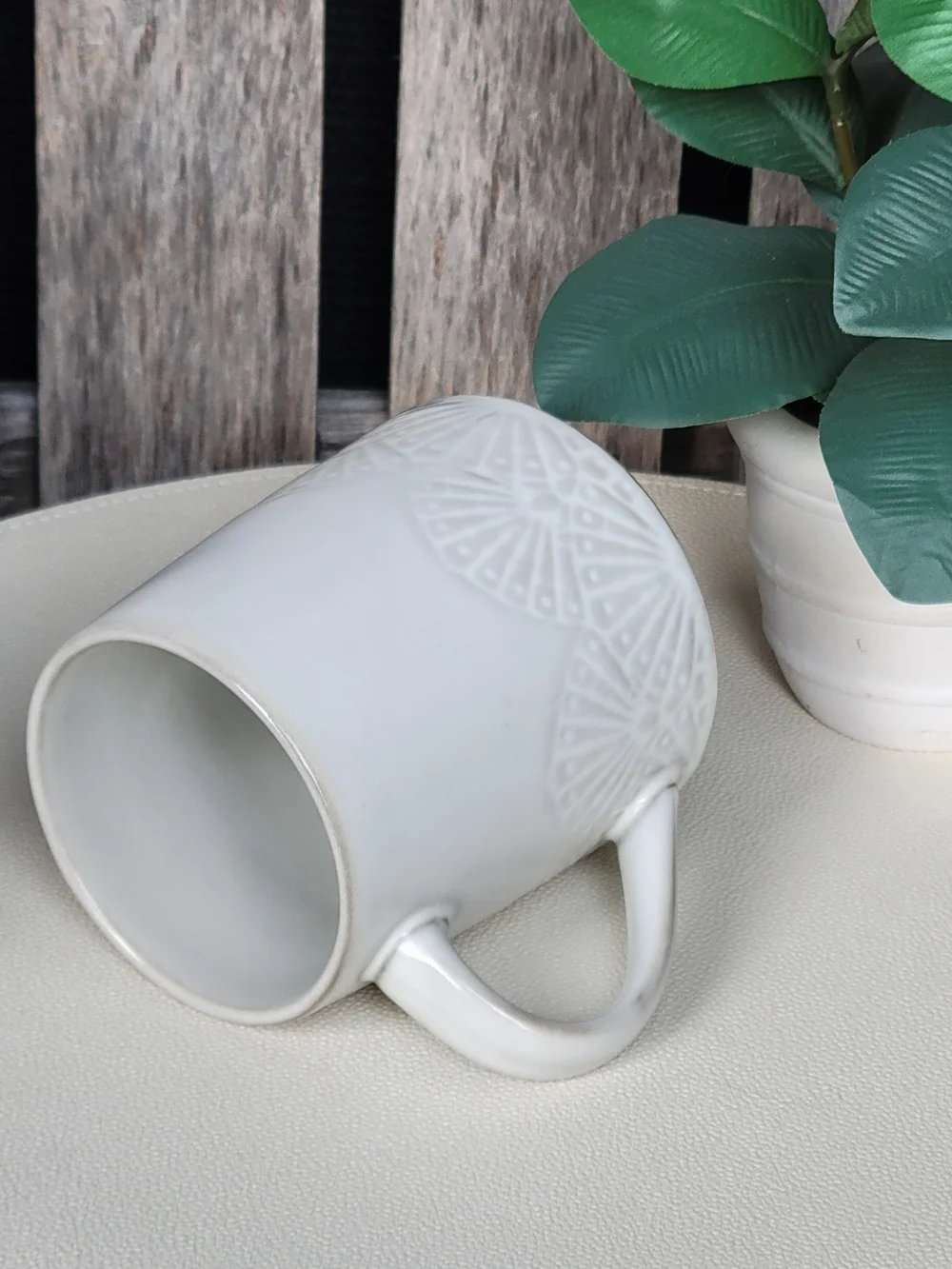 Hearth & Hand Cream White Ceramic Patterned Mug Etched Fan Motif - Picture 5 of 8